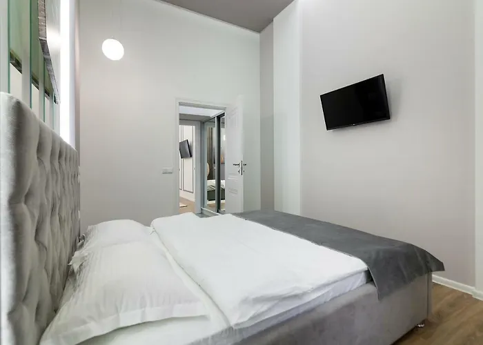 Royal Art-apartment On Skoryka 26 * Lviv