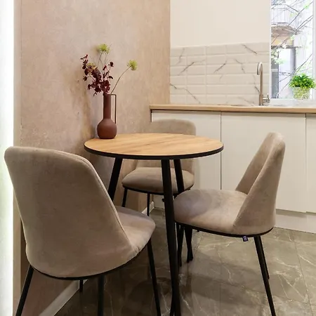 Royal Art-apartment On Skoryka 26 شقة