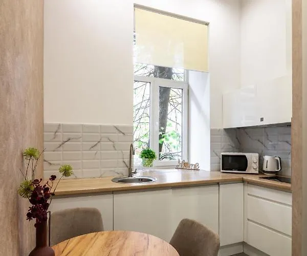 Royal Art-apartment On Skoryka 26 شقة